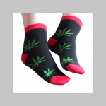 Ganja - tráva - Rasta ponožky unisex, materiál 95%polyester 5% elastan univerzálna veľkosť 35-42 farba čierno-zeleno-červená